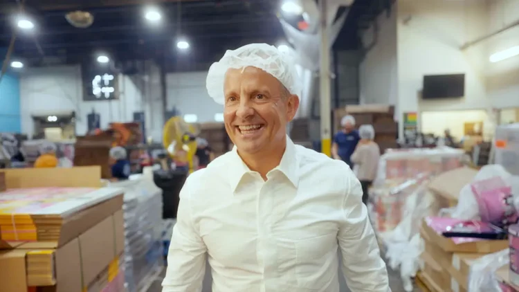 Charles Coristine: de Wall Street ao resgate de uma marca quase falida de snacks (CNBC Make It)