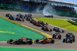 Imagem referente à matéria: F1 oferece acesso privilegiado aos bastidores das corridas — e por um alto preço