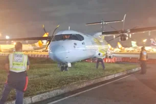 Avião da Voepass vai parar na grama depois de problema mecânico no Aeroporto de Congonhas