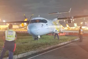 Imagem referente à matéria: Avião da Voepass vai parar na grama depois de problema mecânico no Aeroporto de Congonhas