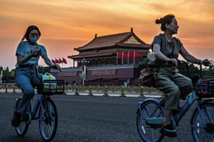 Imagem referente à matéria: BlackRock aposta em China e Japão como alternativas para investimentos nos EUA