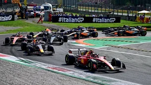 Melhor emprego do mundo? Piloto completa 25 anos ao volante dos carrões do Safety Car da F1