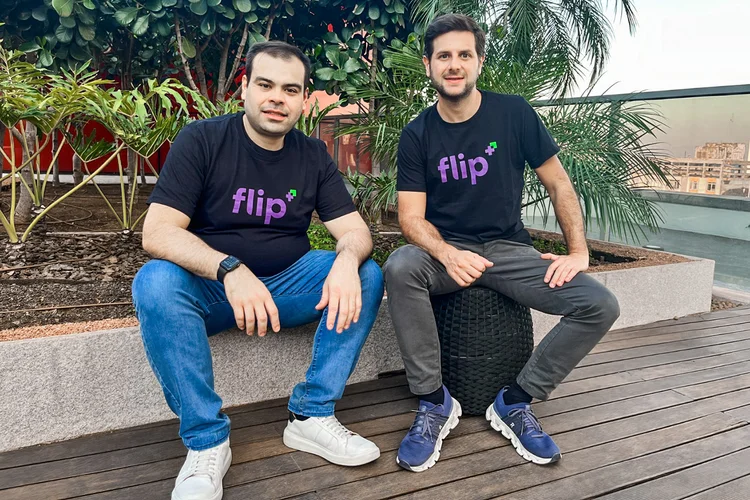 Gustavo Traballe (esquerda) e Raphael Levi (direita), cofundadores da Flip