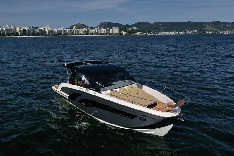 Hanover 387: lancha da Triton Yachts. (Divulgação/Divulgação)