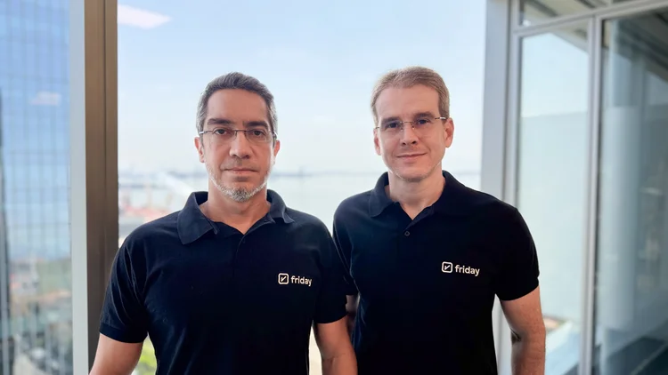 Felipe Castro e Pedro Gomes, da Friday: dupla de empreendedores também foi responsável pela M4U, empresa que liderou a digitalização das recargas de celulares no Brasil