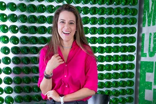 Imagem referente à matéria: Na contramão do mercado cervejeiro, Heineken amplia participação feminina