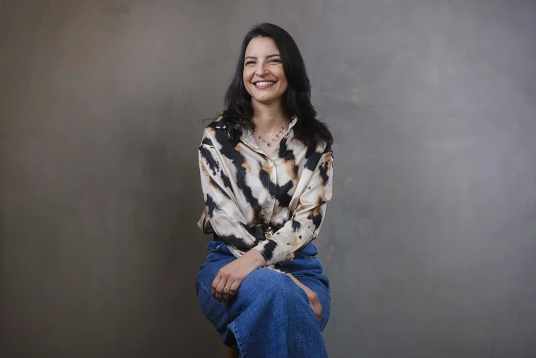 Regina Durante, diretora de gente e sustentabilidade da Lojas Renner: “O funcionário pode virar gerente numa loja, mas existem áreas de dados, de tecnologia, de gestão" (Eduardo Frazão/Exame/Divulgação)