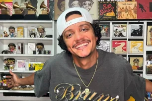 Imagem referente à matéria: A jornada do 'Bruno Mars brasileiro' para conhecer o cantor durante turnê no país