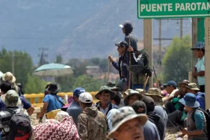 Apoiadores de Evo Morales querem radicalizar protestos contra possível prisão do ex-presidente