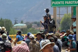 Imagem referente à matéria: Apoiadores de Evo Morales querem radicalizar protestos contra possível prisão do ex-presidente