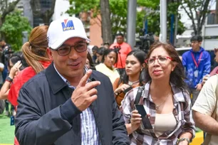 Imagem referente à matéria: Ex-ministro do Petróleo da Venezuela é preso após ser destituído do Ministério da Indústria