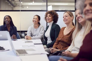 Imagem referente à matéria: Empresas com presença feminina têm 25% mais chances de lucros acima da média. 5 dicas para chegar lá