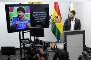 Apoiadores de Evo Morales suspendem temporariamente bloqueios na Bolívia