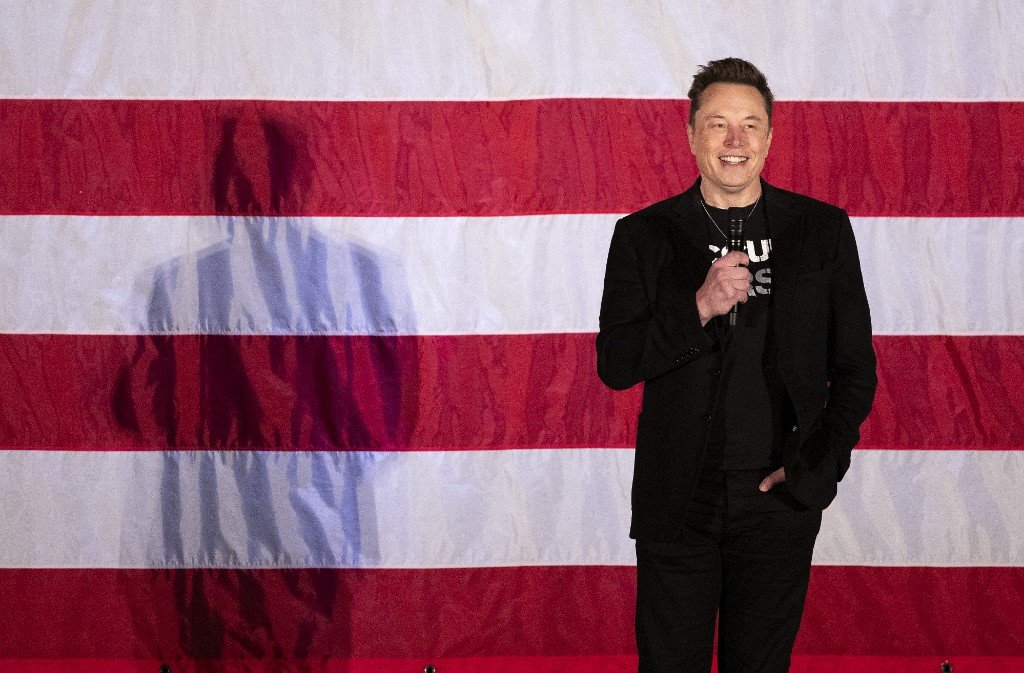 Elon Musk quer adotar blockchain para pagamentos pelo governo dos EUA