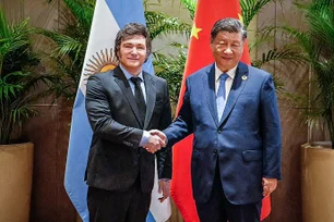 Imagem referente à matéria: Javier Milei e Xi Jinping selam acordos comerciais na cúpula do G20