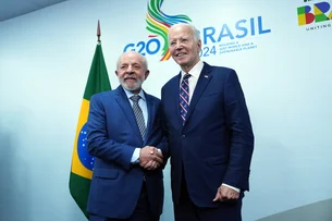 Biden se reúne com Lula e promete financiar expansão de fibra óptica no Brasil