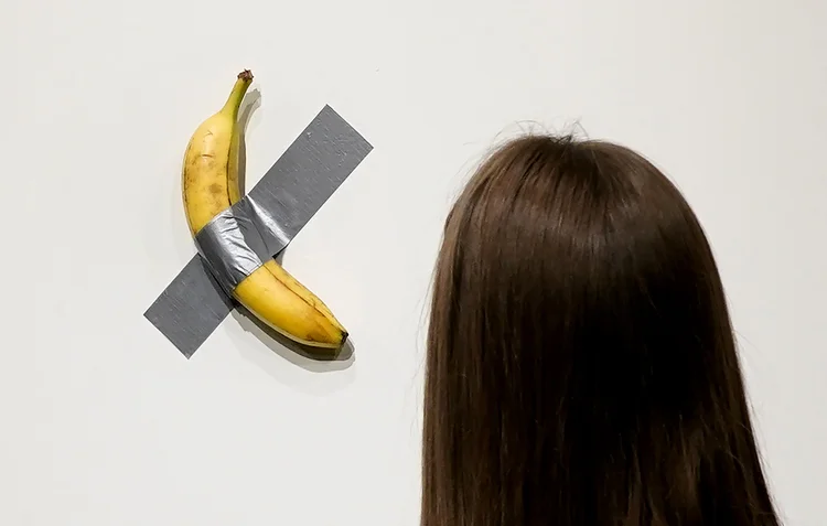 Banana milionária: é arte ou não é? (TIMOTHY A. CLARY/AFP)