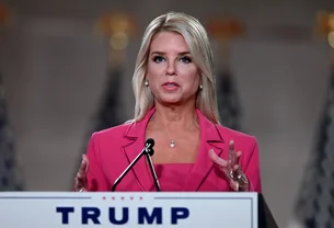 Quem é Pam Bondi indicada por Trump para chefiar Departamento de Justiça após desistência de Gaetz