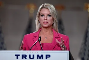 Imagem referente à matéria: Quem é Pam Bondi indicada por Trump para chefiar Departamento de Justiça após desistência de Gaetz