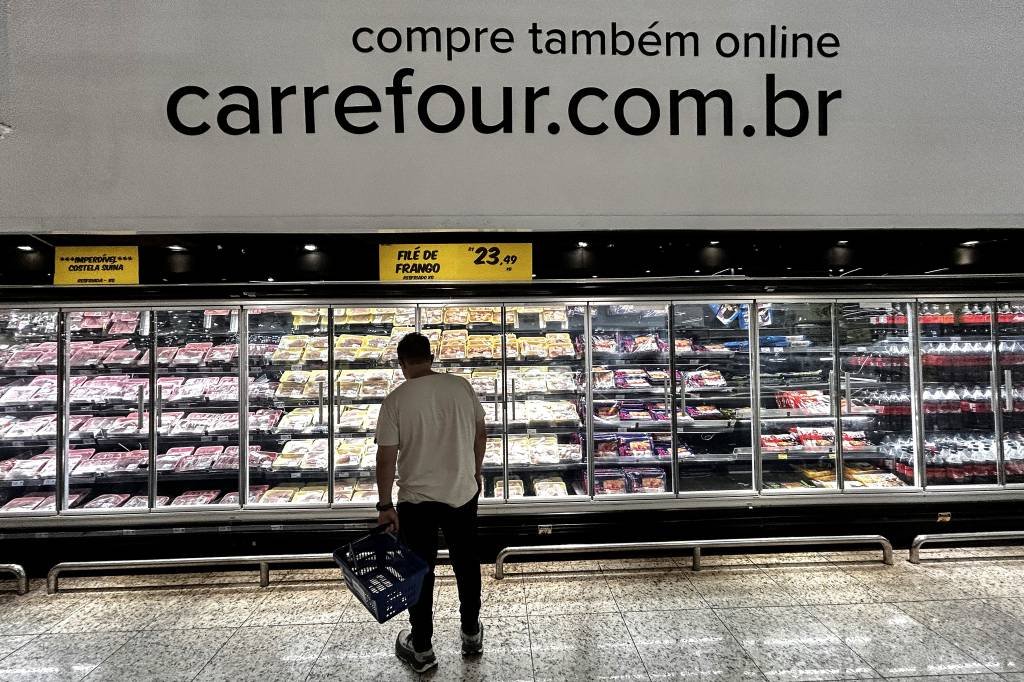 Carrefour pede desculpas a ministro, mas não muda medida sobre carne do Mercosul