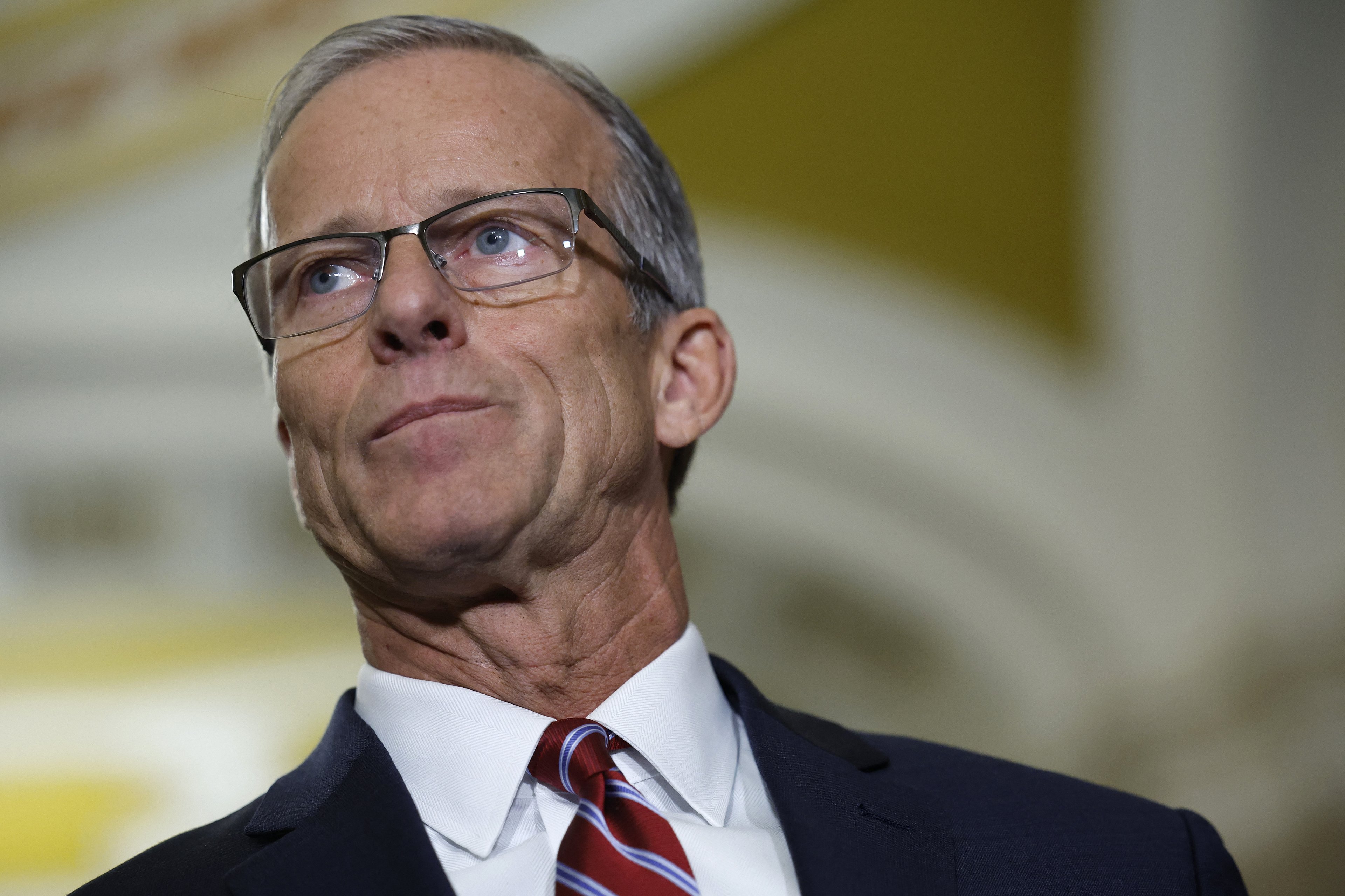 John Thune é eleito líder dos Republicanos no Senado, apesar de pressão de aliados de Trump