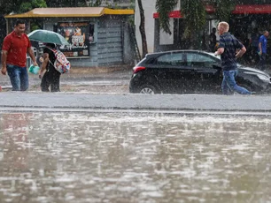 Imagem referente à matéria: Com vendaval de até 100 km/h esperado, SP monta gabinete de crise para temporais