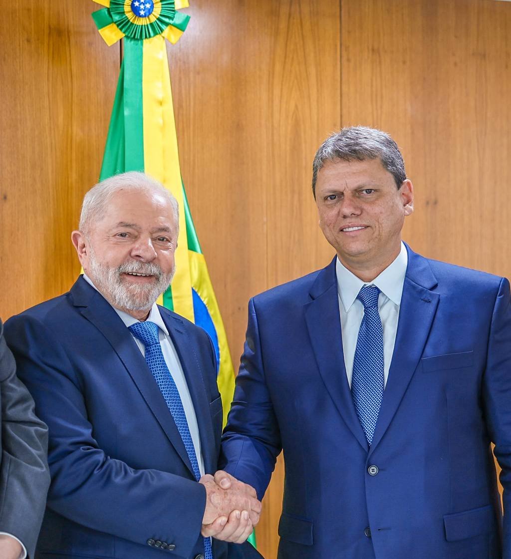 Com Lula, Tarcísio assina financiamento do trem entre Campinas e SP e Linha 2 do metrô paulista