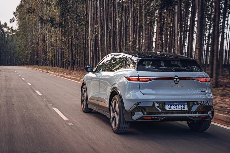 Megane E-Tech: virada de estilo para a Renault. (Rodolfo Buhrer/Renault/Divulgação)