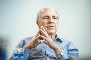 Brasil encomenda crise futura ao manter juros altos por tanto tempo, diz Rubens Menin