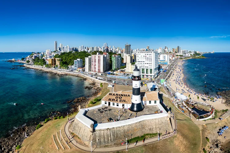 Salvador (BA): a Bahia é o destino preferido dos brasileiros para as férias de verão de 2024, segundo pesquisa do Ministério do Turismo (Emmanuele Contini/NurPhoto/Getty Images)