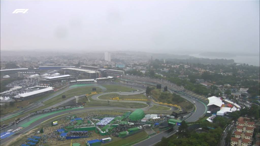 Chuva em Interlagos adia treino classificatório da Fórmula 1; veja o novo horário