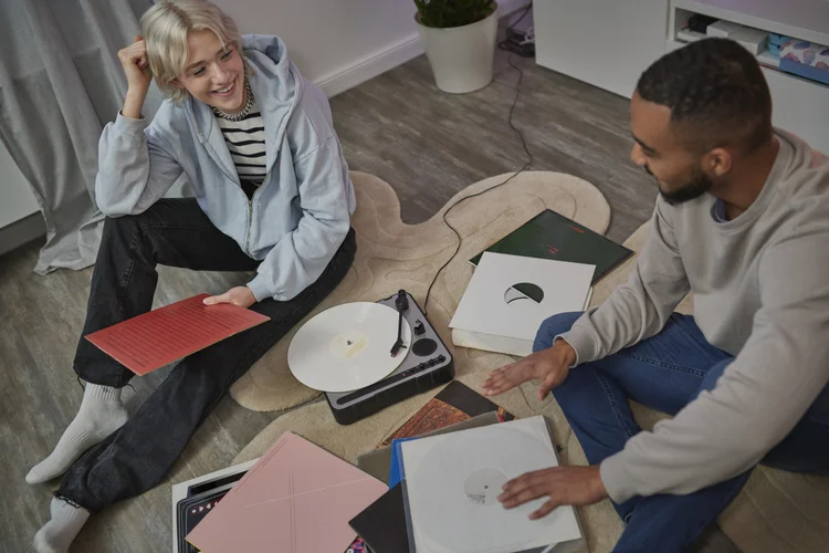 Geração Z: consumo de discos de vinil cresce entre os mais jovens (Uwe Krejci/Getty Images)