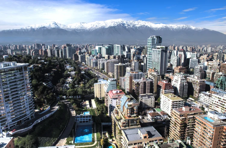 Santiago, no Chile: país lidera IA na América Latina (Getty Images)