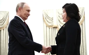 Imagem referente à matéria: Putin recebe a ministra das Relações Exteriores da Coreia do Norte