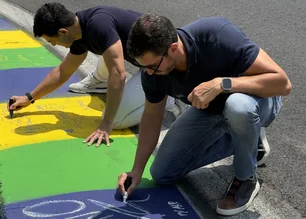 Imagem referente à matéria: Entenda por que o Autódromo de Interlagos teve as zebras pintadas de azul