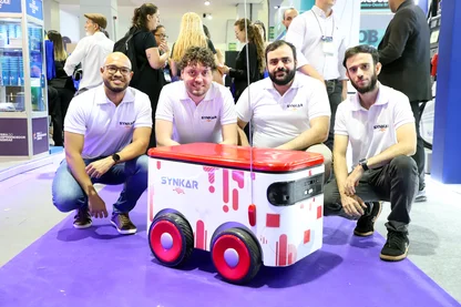 Imagem referente à notícia: Startup de Goiânia cria robôs do zero para iFood e Volkswagen