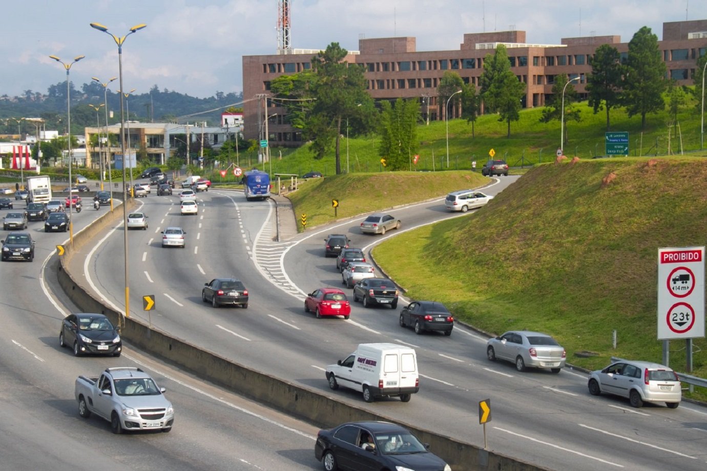 Ecorodovias vence leilão de concessão da rodovia Nova Raposo por R$ 2,190 bilhões