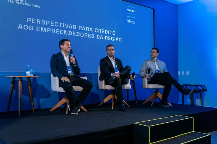 Gabriel Motomura e Rogério Stallone, do BTG Pactual, e o empresário Marcus Buaiz: troca de aprendizados com empreendedores do Espírito Santo (Divulgação/Divulgação)