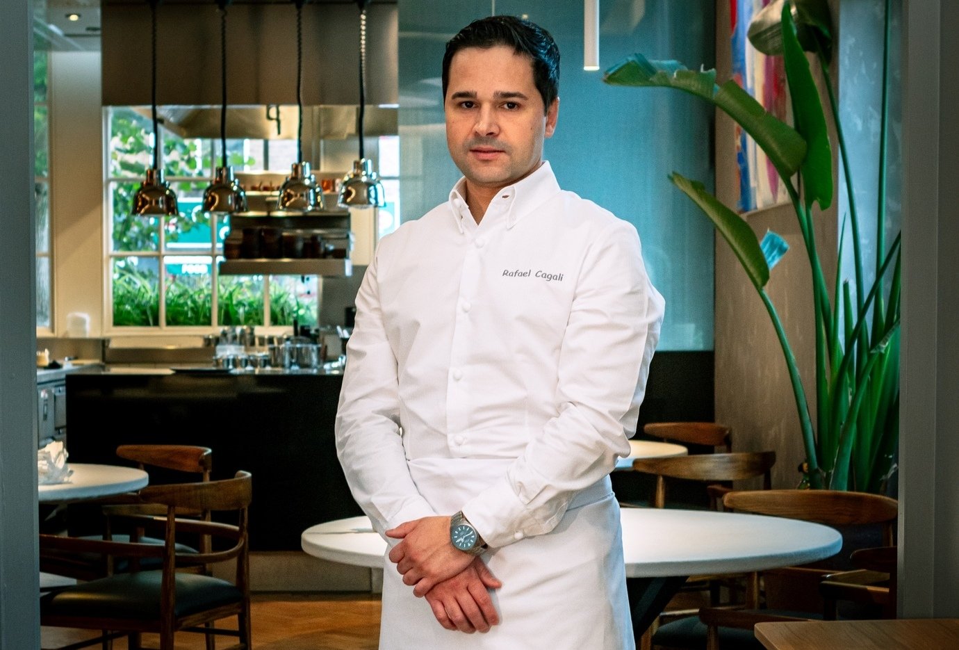 Chef Rafael Cagali: o único brasileiro a ter duas estrelas Michelin fora do Brasil