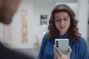 Samsung transforma Galaxy AI em gênio da lâmpada em nova campanha da marca