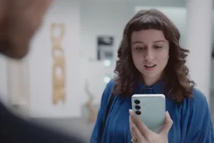 Imagem referente à matéria: Samsung transforma Galaxy AI em gênio da lâmpada em nova campanha da marca