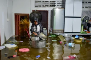 Imagem referente à matéria: Inundações deixam nove mortos e milhares de deslocados na Tailândia