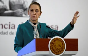 Imagem referente à matéria: México responderá às tarifas de Trump sobre automóveis em 3 de abril