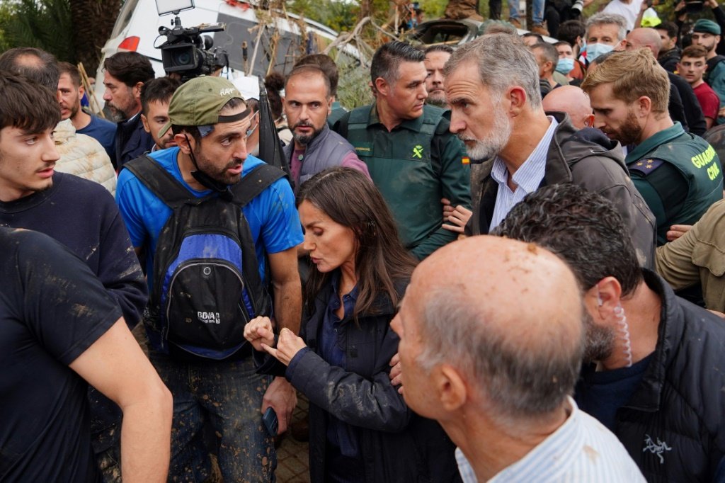 Reis da Espanha voltarão a Valência; na primeira visita ao local, moradores hostilizaram monarcas