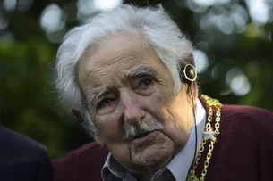 Pepe Mujica está sob cuidados paliativos, em fase terminal de câncer, diz mulher