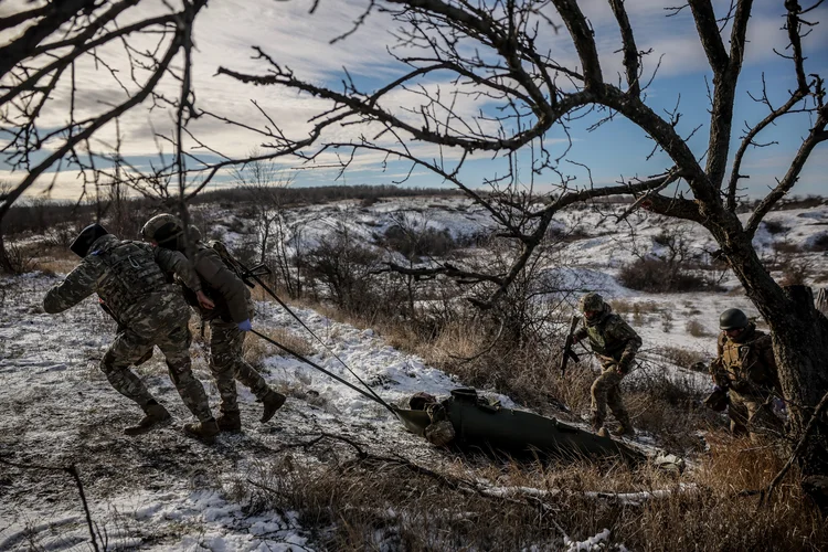 Treinamento de unidade do Exército da Ucrânia em Donetsk  (AFP)