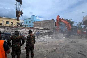 Imagem referente à matéria: Vanuatu declara estado de emergência após terremoto de 7,3 graus deixar 14 mortos