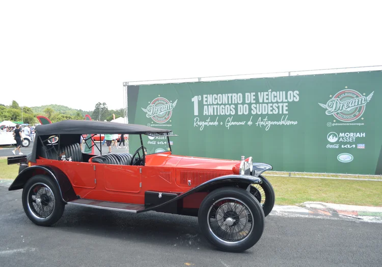 Lancia Lambda 1927 foi o Best of Show do 1º Encontro de Veículos Antigos do Sudeste (Divulgação/Divulgação)