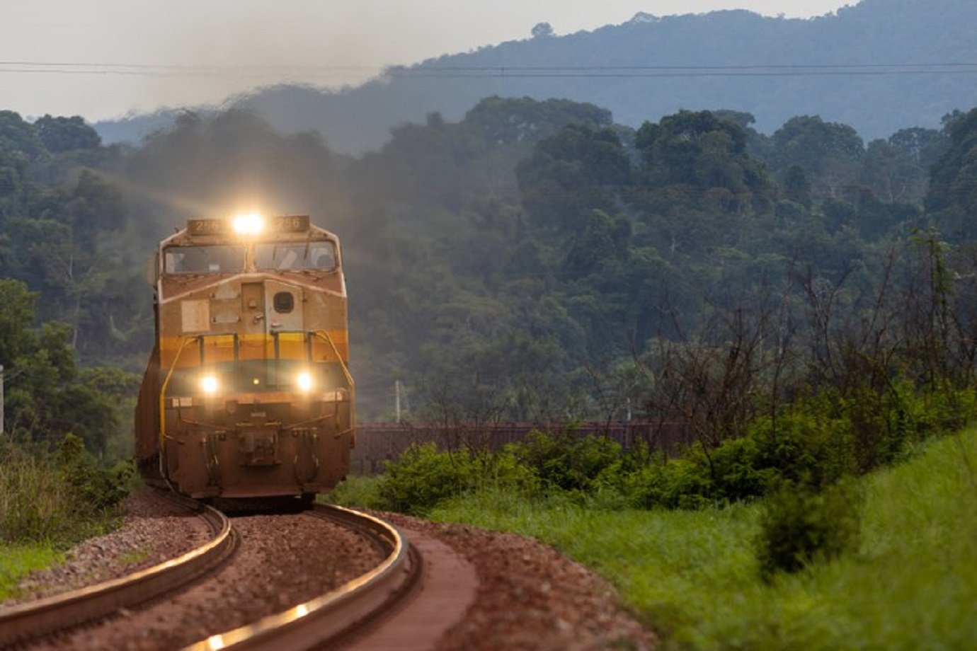 Com prévia operacional ‘morna’, ações da Vale (VALE3) operam próximas da estabilidade