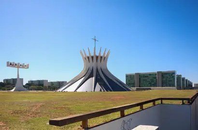 Crises vão e vêm: o Brasil já esteve pior e sempre se reinventou